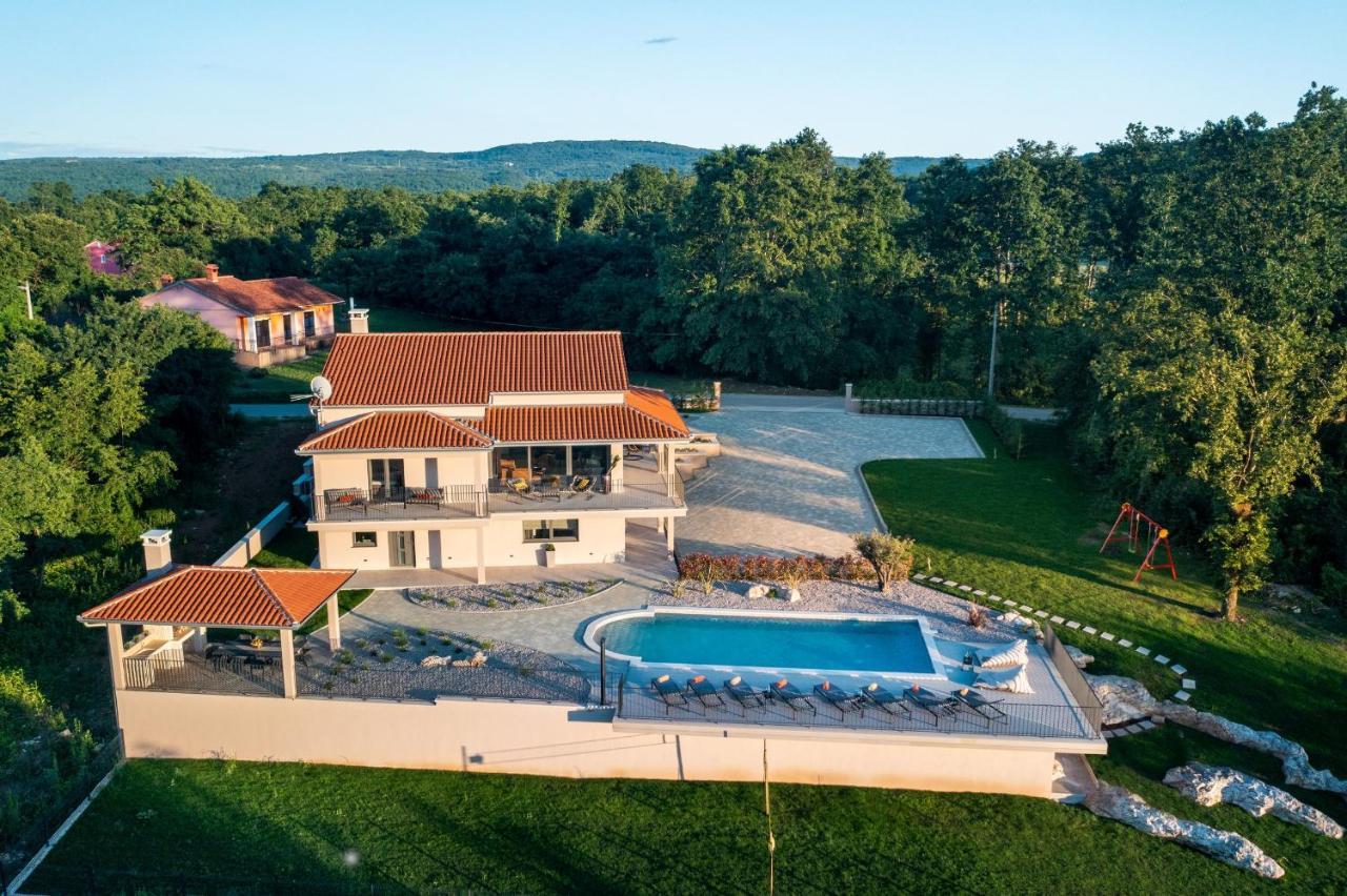 Luxury Villa Santa Cruz With Xl Pool And Jacuzzi Potpican Luaran gambar