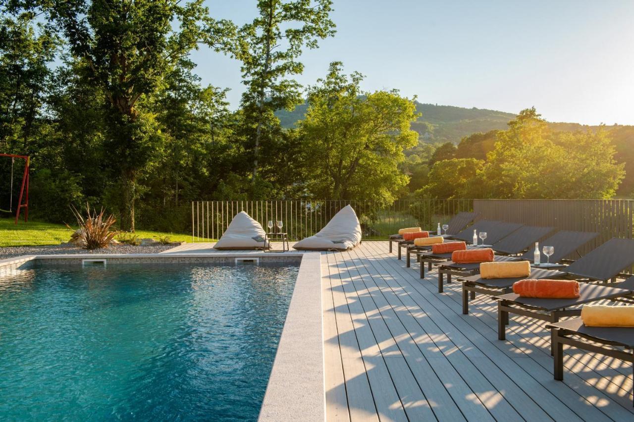 Luxury Villa Santa Cruz With Xl Pool And Jacuzzi Potpican Luaran gambar