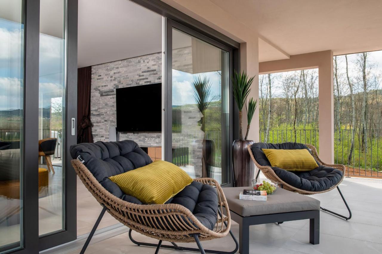 Luxury Villa Santa Cruz With Xl Pool And Jacuzzi Potpican Luaran gambar